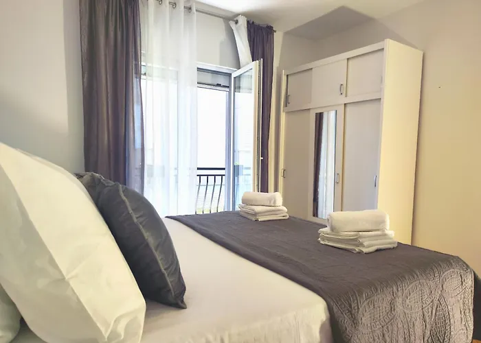 Karmela - Private Parking Apartmán