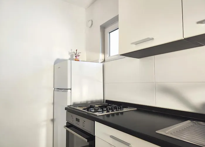 Karmela - Private Parking