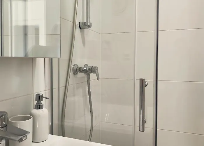 Karmela - Private Parking *