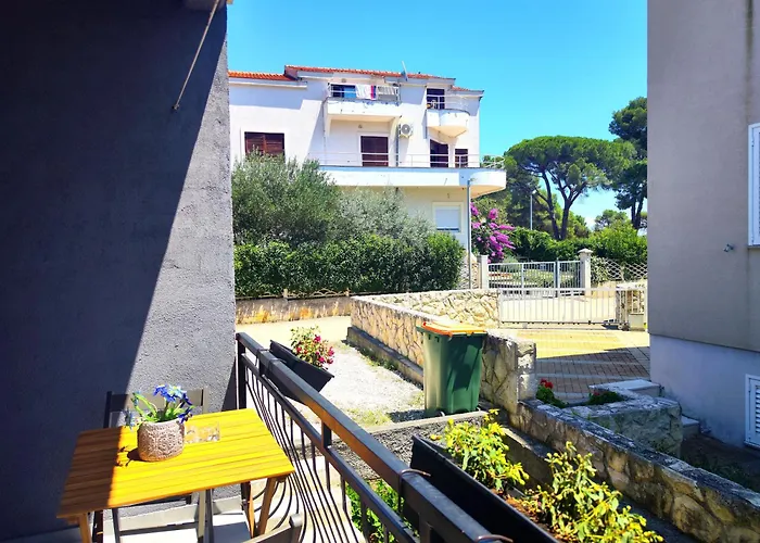 Karmela - Private Parking * Zadar