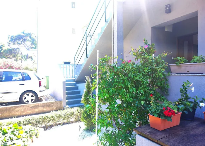 Karmela - Private Parking Apartman Zadar